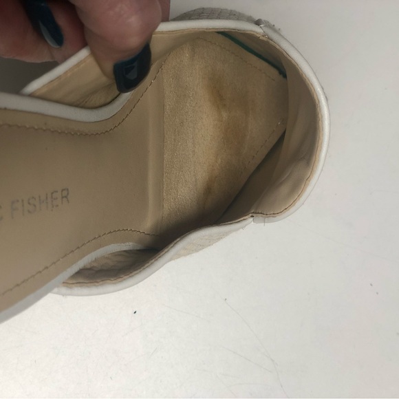 Marc Fisher Size 7.5 Medium Beige/White Woven Pointed-Toe Flats/Mules.Preowned. - Picture 7 of 8